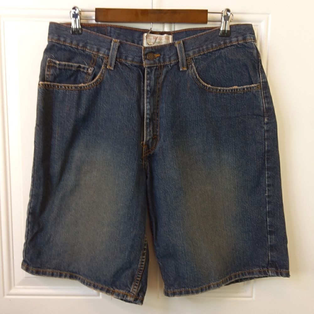 Levi Signature five pocket mildly distressed blue denim shorts